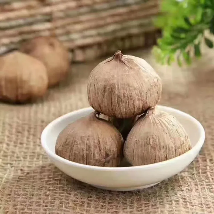 Üksik seleeniga rikastatud must küüslauk